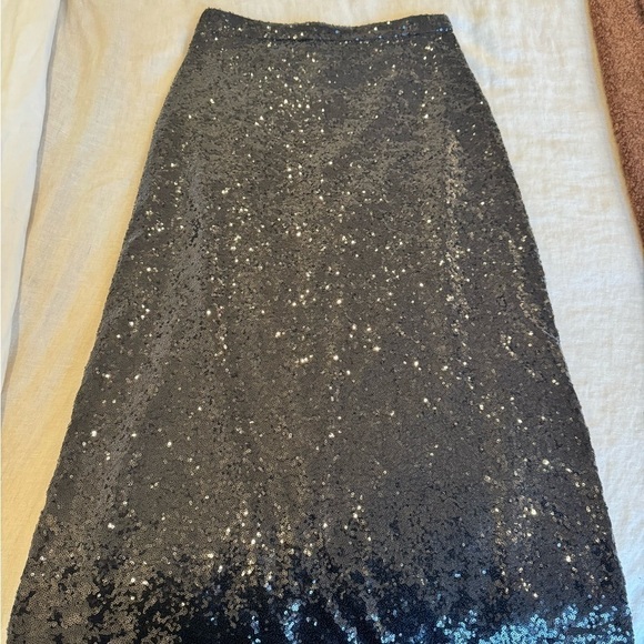 HVN Affie Black Sequin Midi Skirt - Picture 5 of 6